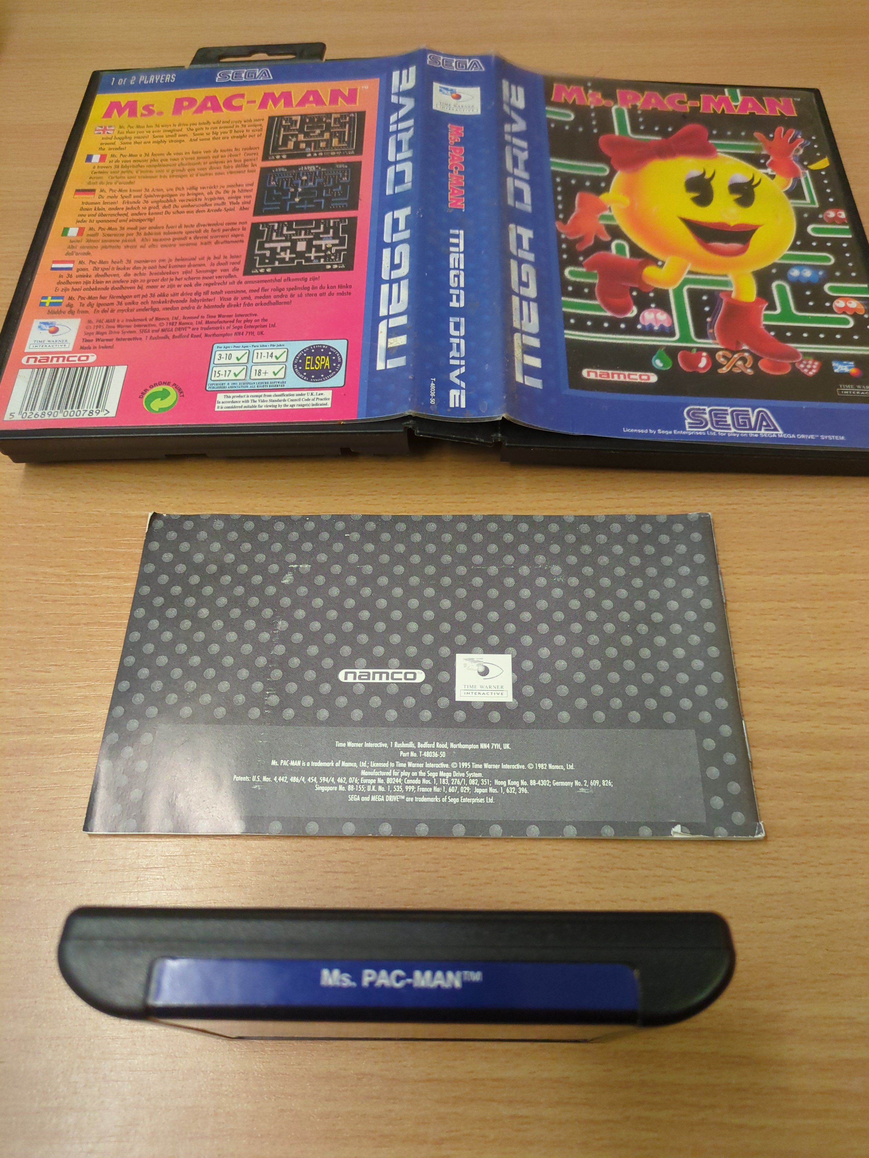 Ms Pac Man Sega Mega Drive game complete Ms Pac Man Sega Mega Drive game complete